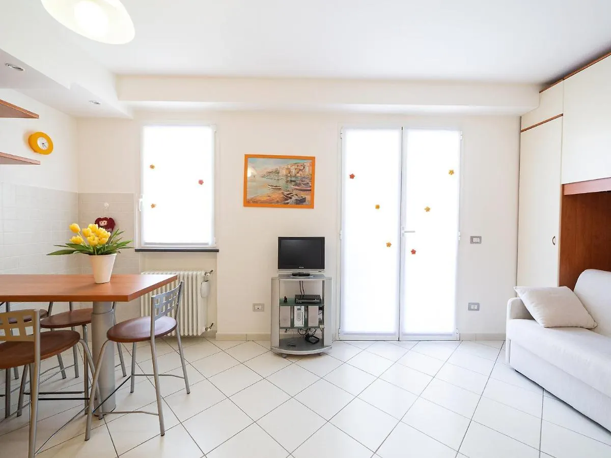 Terrazza Del Gelsomino With Terrace And Open View Apartment Borghetto Santo Spirito 0*,  Italy