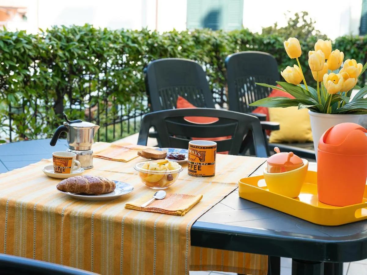 Terrazza Del Gelsomino With Terrace And Open View Apartment Borghetto Santo Spirito Italy